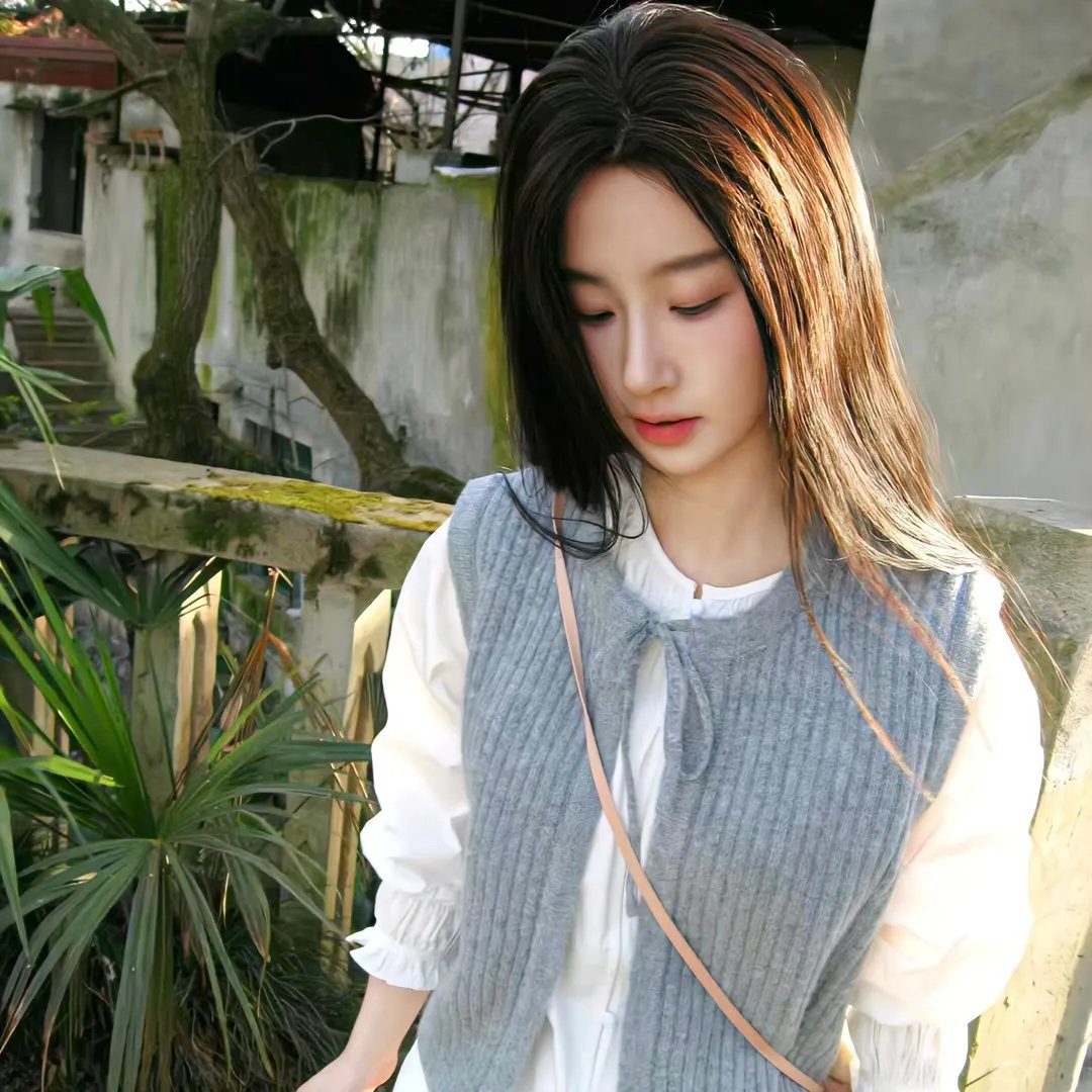 金光松美的四块石板